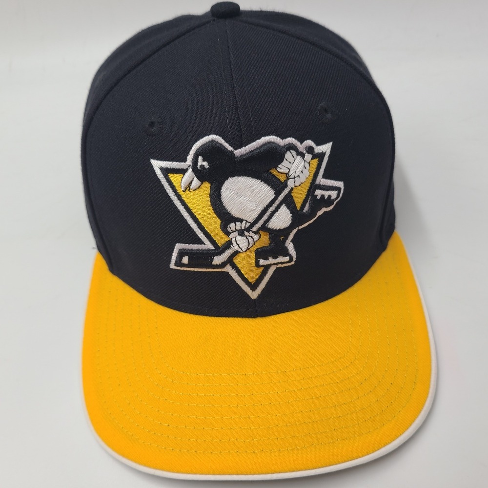 Pittsburgh Penguins Hat Snapback Reebok Black Yellow NHL Hockey Polyester Men
